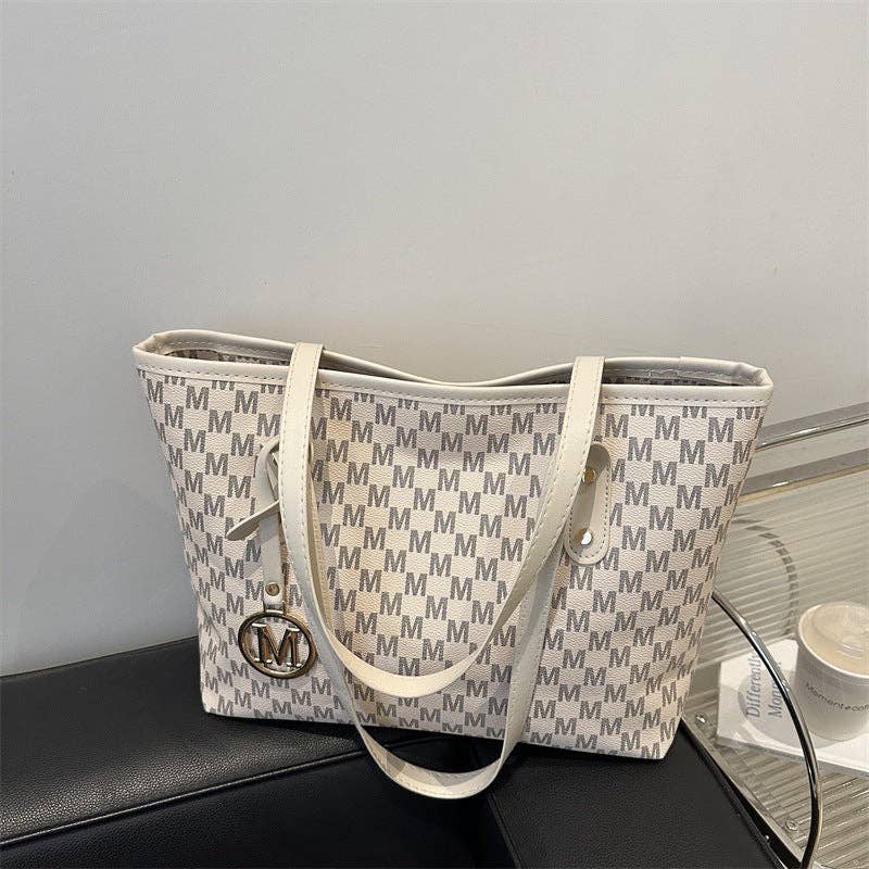 Chic Tote Bag for Women - Stylish PU Shoulder Bag: White