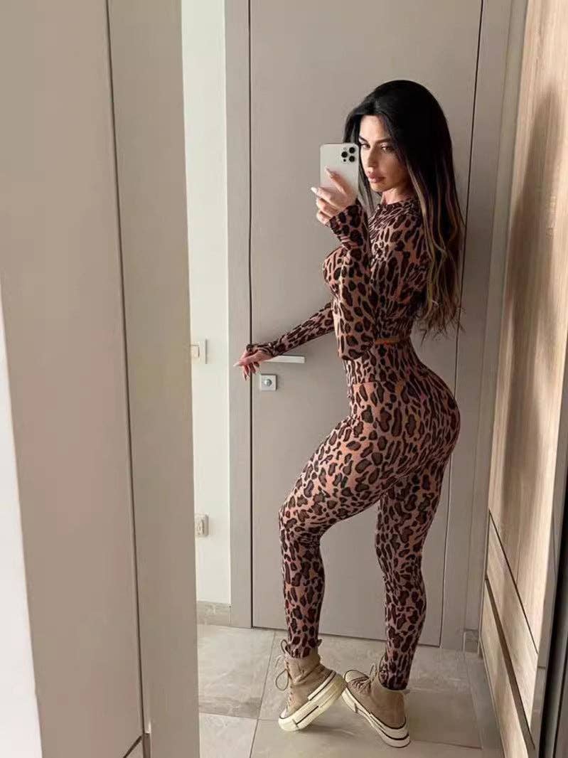 Crop Top and High Waist Trousers Set with Leopard Print: Camel / L